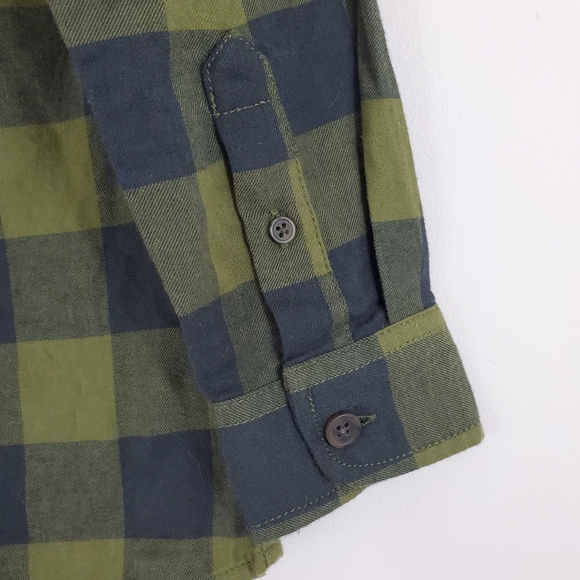 Boy's Cat & Jack Plaid Button Up Shirt - Picture 6 of 6
